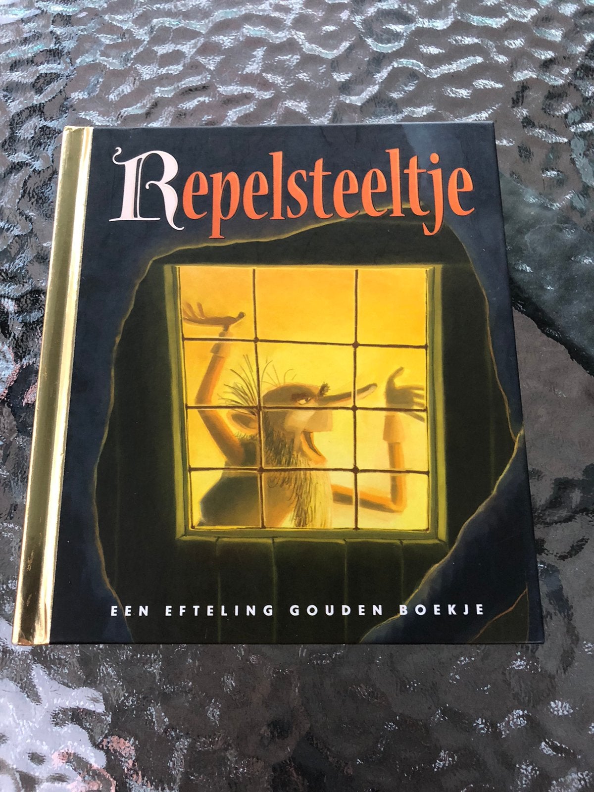 Efteling gouden boekje deel 2 repelsteeltje, Verzamelen, Efteling, Ophalen of Verzenden, Zo goed als nieuw, Overige typen