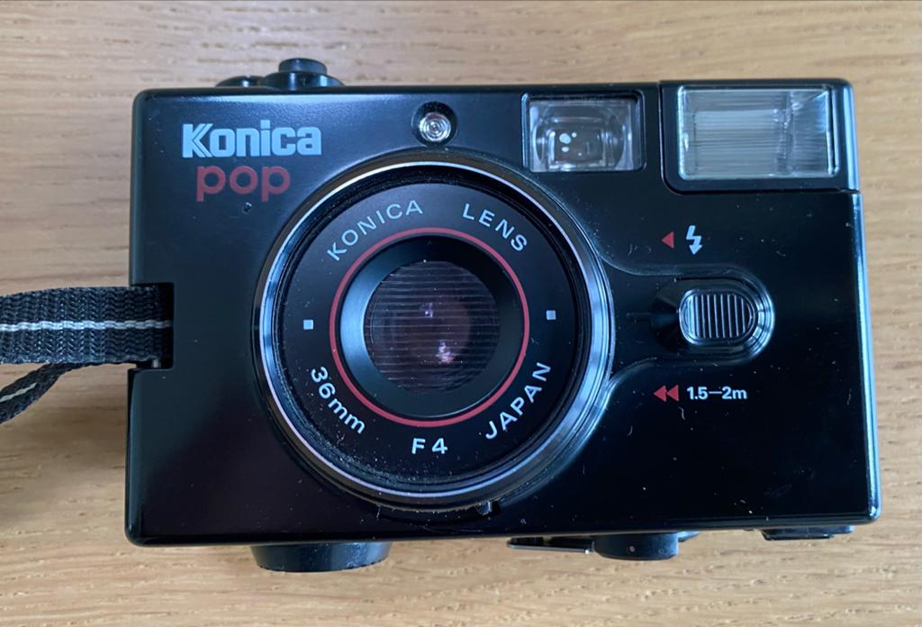 Konica Pop Compact Camera - Vintage Analoge Fotocamera, Audio, Tv en Foto, Fotocamera's Analoog, Ophalen of Verzenden, Gebruikt