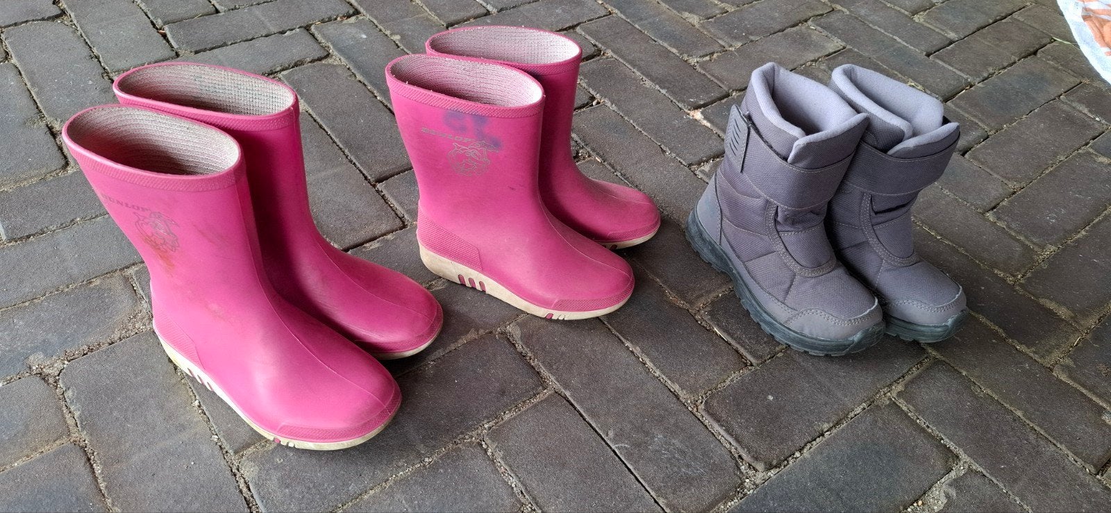 Dunlop roze regenlaarzen (26/27) en Decathlon winterboots 27, Ophalen of Verzenden