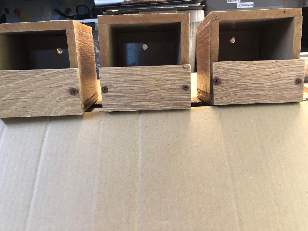 VOGELNESTKASTJES 12 st. VAN PARKET HOUT 11x11x11, Ophalen of Verzenden, Zo goed als nieuw