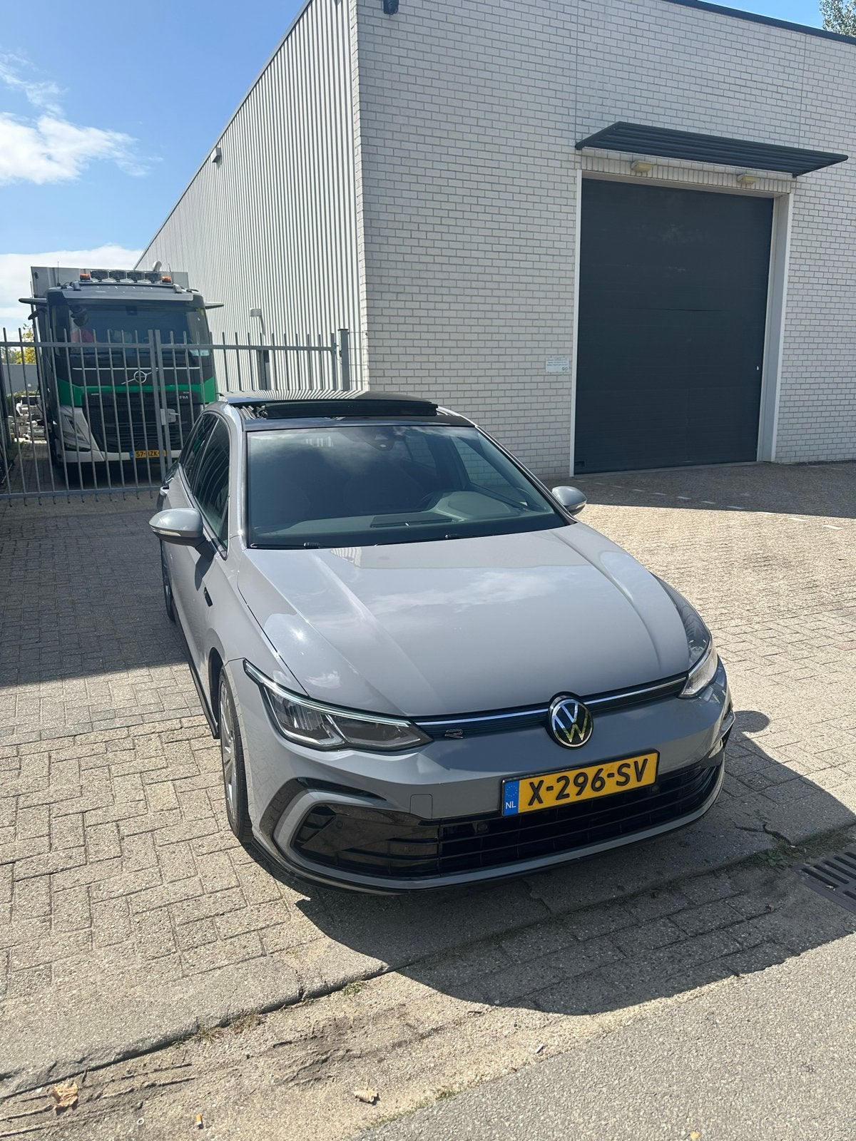 Volkswagen Golf 8 R-Line 1.5 etsi, Auto's, Volkswagen, Automaat, Adaptive Cruise Control, 150 pk, Alcantara