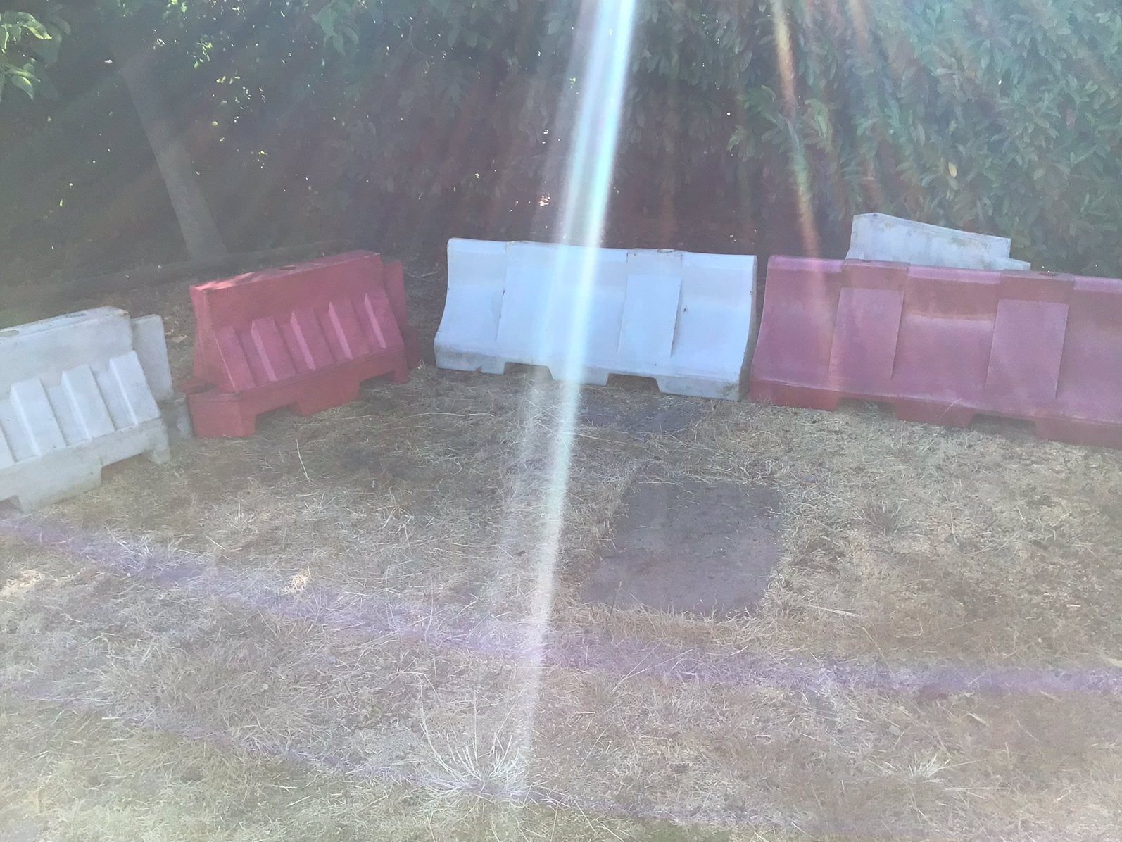 Kunststof barriers, Ophalen, Zo goed als nieuw