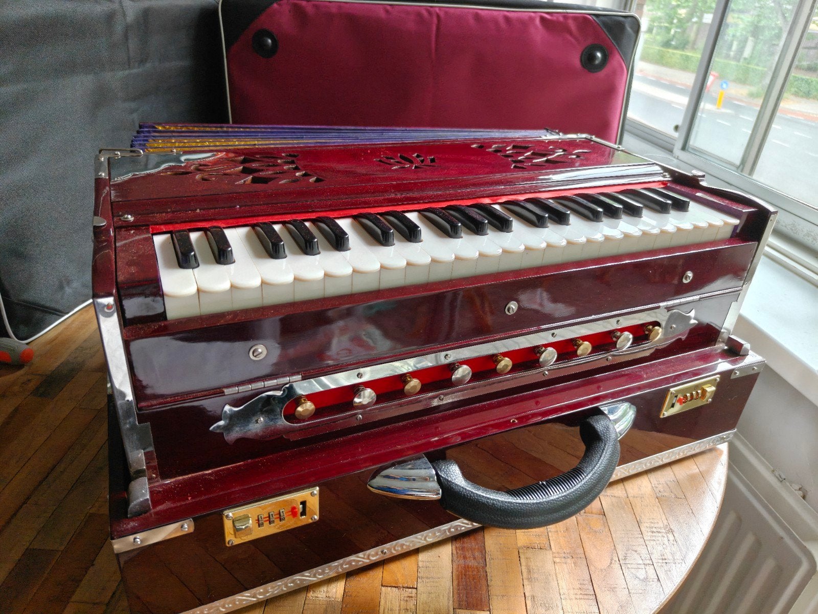 Nieuwe Harmonium 3.5 octaaf - Met Koffer, Muziek en Instrumenten, Accordeons, Ophalen of Verzenden, Nieuw, Overige merken