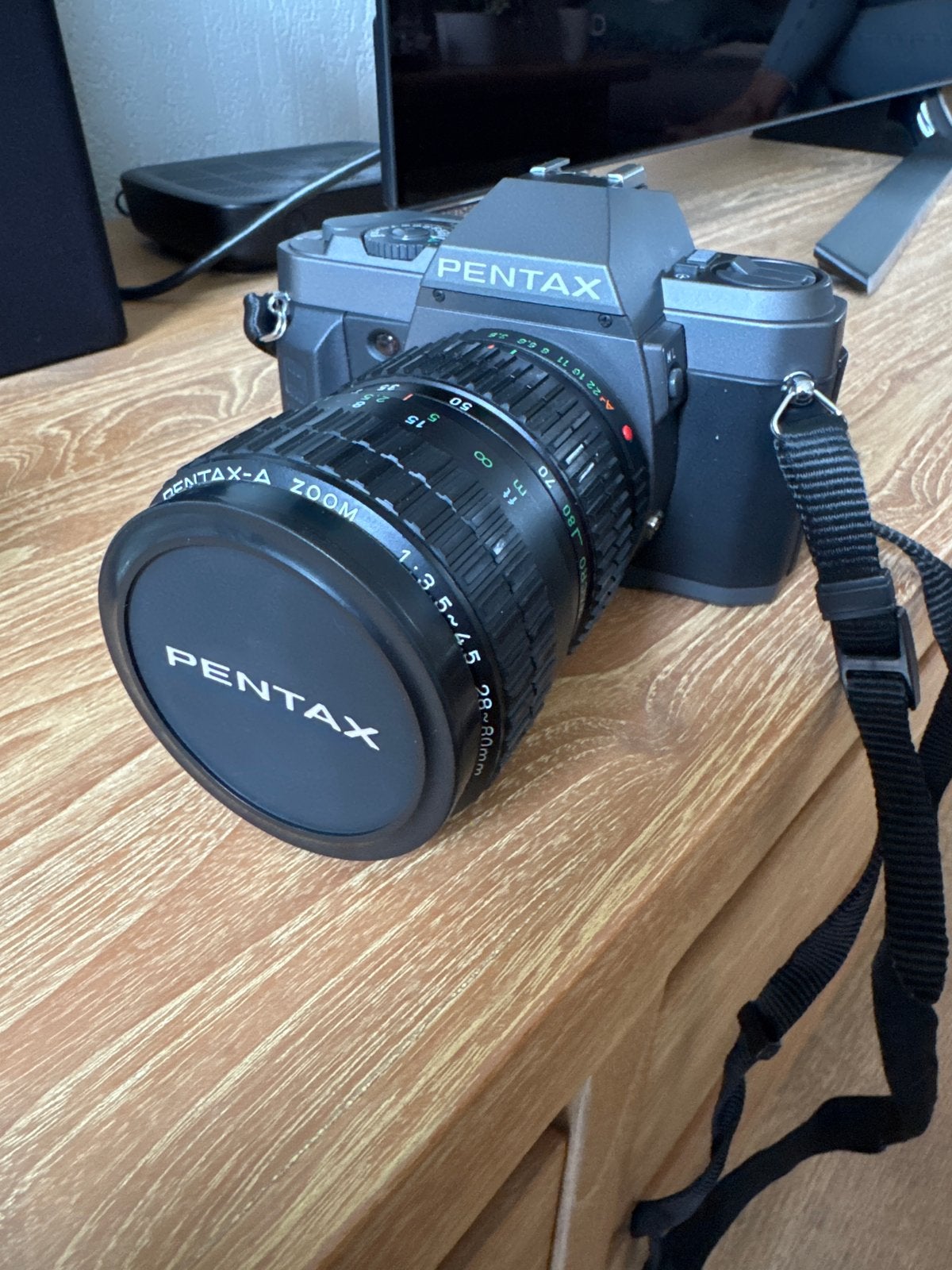 Pentax P30 spiegelreflexcamera met Pentax-A Zoom lens, Ophalen, Zo goed als nieuw, Spiegelreflex, Pentax