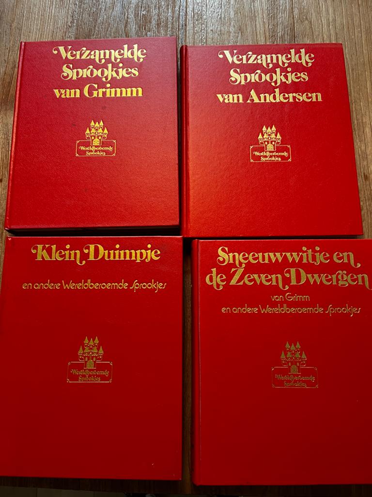 Vier authentieke sprookjesboeken - Rood, klassieke verhalen, Boeken, Sprookjes en Fabels, Ophalen, Gelezen