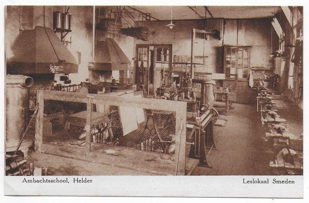 Den Helder Ambachtsschool Smeden Ansichtkaart ( B6951, Ophalen of Verzenden, 1920 tot 1940, Ongelopen, Noord-Holland