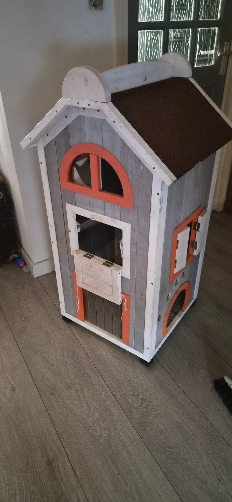 kattenhuis, Ophalen, Gebruikt