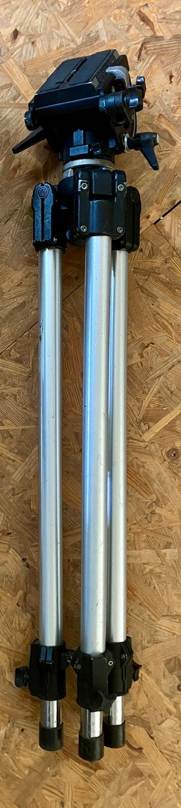 Manfrotto 132 statief + 116 videhead, Ophalen, Vloeistofkop, Gebruikt, Driepoot