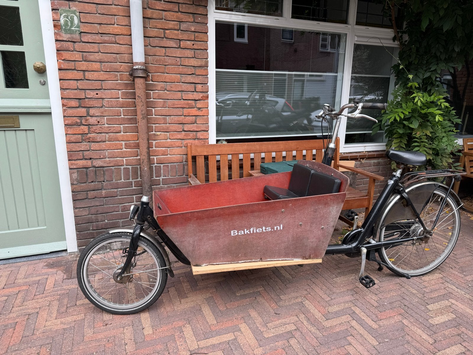 Bakfiets met zitje en afdekzeil, Ophalen, Gebruikt, 2 kinderen, Overige merken