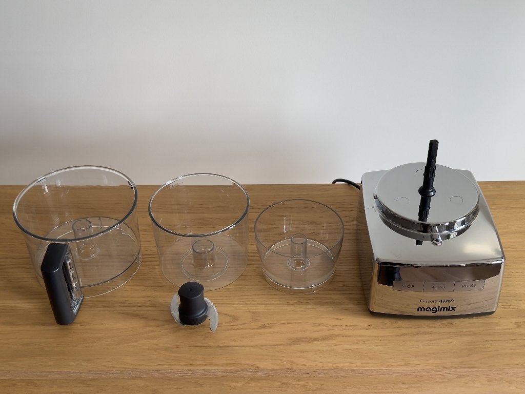 Magimix 4200 XL Food Processor (Chrome), 4 liter of meer, Ophalen, Zo goed als nieuw, 3 snelheden of meer