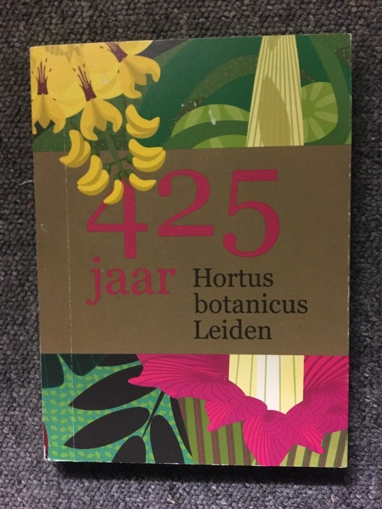 Hortus Botanicus Leiden 425 jaar ; G.A. Van Uffelen, Boeken, Geschiedenis | Vaderland, Gelezen, Ophalen of Verzenden