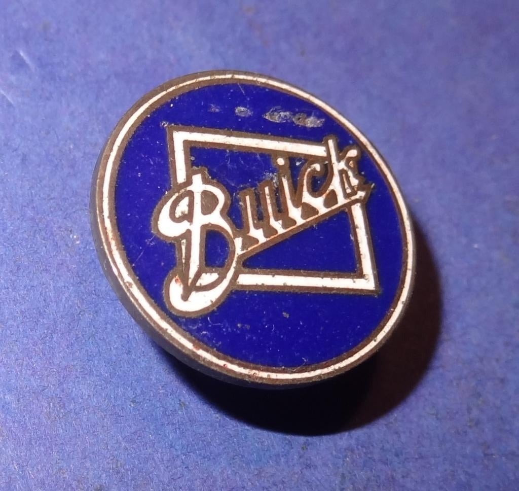 Buick Geemailleerde Revers Knoop 19 mm Doorsnee, Verzenden, Gebruikt, Transport, Speldje of Pin