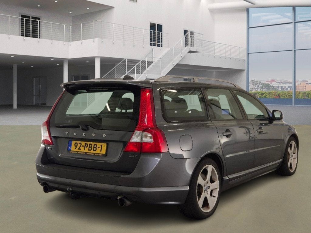 Volvo V70 2.0T R-Edition AUTOMAAT AIRCO CRUIS LEDER NAVI PDC, Euro 5, 4 cilinders, 203 pk, Zilver of Grijs