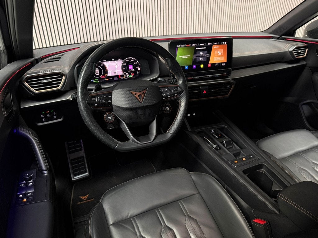 CUPRA Leon 1.4 e-Hybrid VZ Copper Edition Pano | Leder | Mem, Auto's, Cupra, 77 km/l, Gebruikt, Euro 6, 4 cilinders