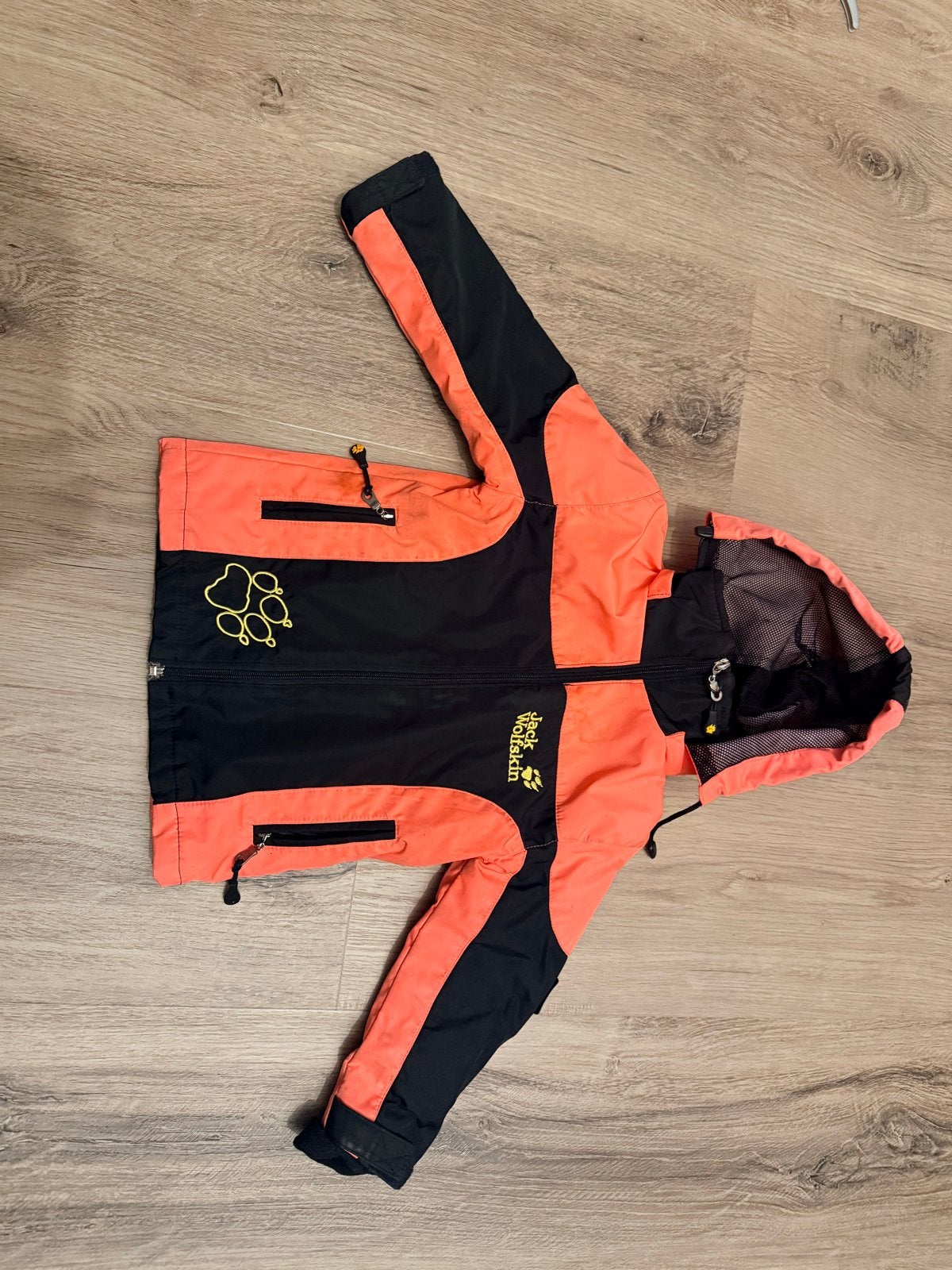 Jack Wolfskin Kinderjas Maat 92 - Oranje/Zwart, Kinderen en Baby's, Ophalen, Gebruikt, Jongen of Meisje, Jas