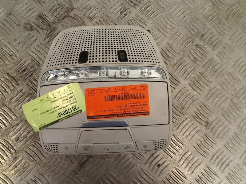 Binnenverlichting Mercedes-Benz C (W205) 2014 A0009065903LP, Gebruikt, Mercedes-Benz AG, Mercedes-Benz, Mercedesstraße 120, Stuttgart 70372, , Duitsland