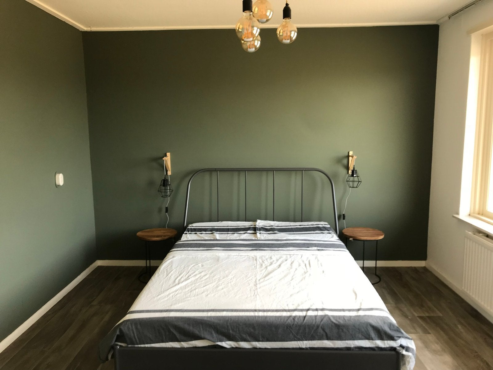 IKEA Korpadal bedframe 140x200 inclusief Lönset lattenbodems, Tweepersoons, Zo goed als nieuw, 200 cm, Metaal