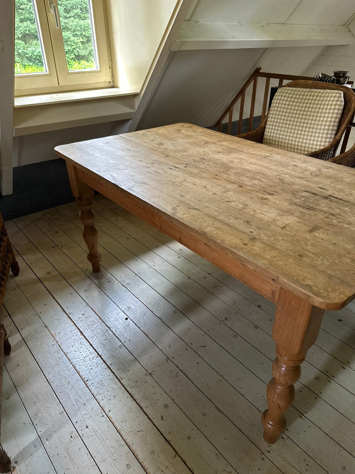 Eikenhouten eettafel met 4 rieten stoelen, Antiek en Kunst, Ophalen
