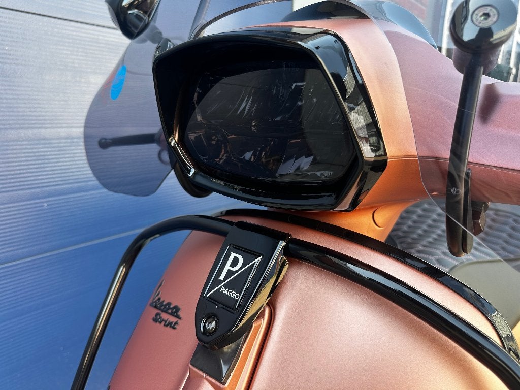 Nieuw | Vespa Sprint | 2024 | Custom Rose Gold | Full Option, Ophalen, Maximaal 45 km/u, Nieuw, Vespa S