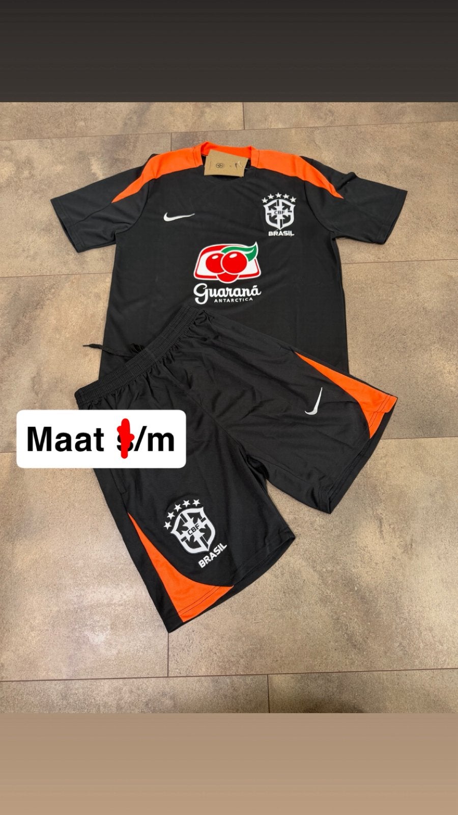 Brazil zomer setje, Sport en Fitness, Voetbal, Ophalen of Verzenden, Zo goed als nieuw, Shirt