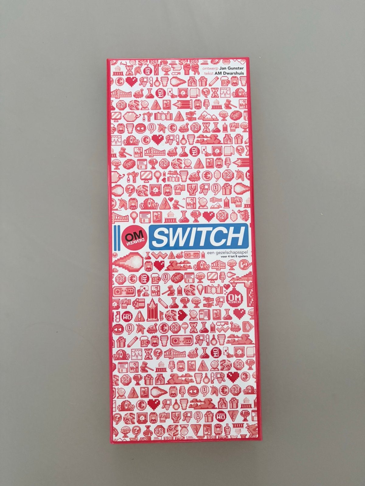 OMdenken SWITCH gezelschapsspel, Vijf spelers of meer, Ophalen of Verzenden, Zo goed als nieuw