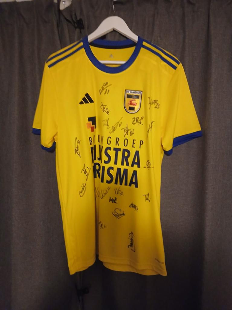 Cambuur shirt met handtekeningen van spelers!, Ophalen of Verzenden