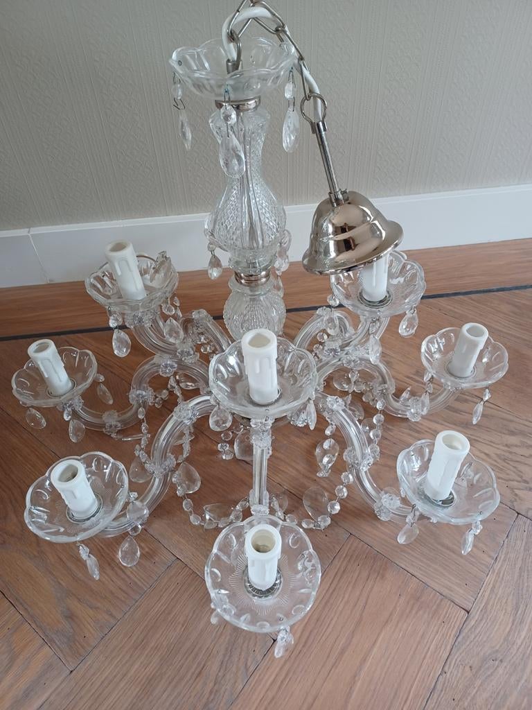 Kroonluchter, Ophalen, Glas