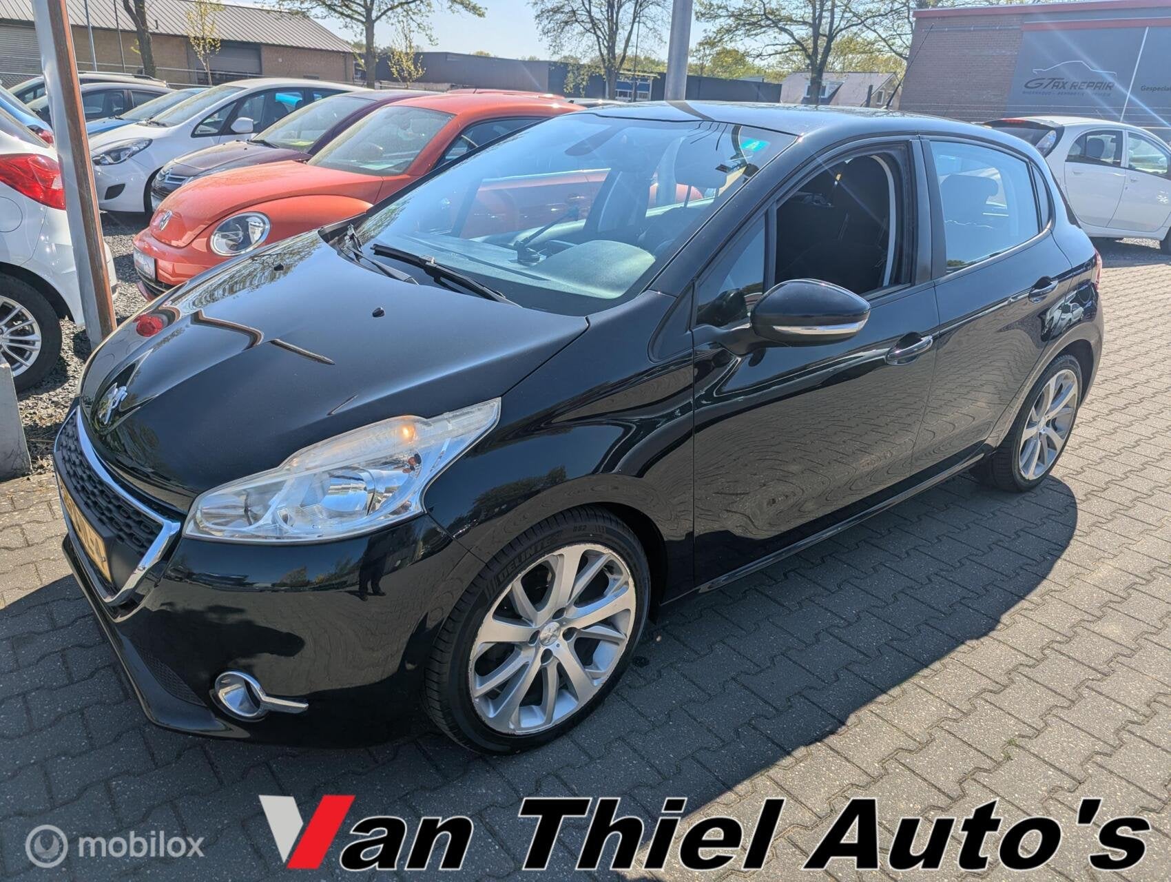 Peugeot 208 1.4 VTi Allure, Voorwielaandrijving, Euro 5, Zwart, Origineel Nederlands