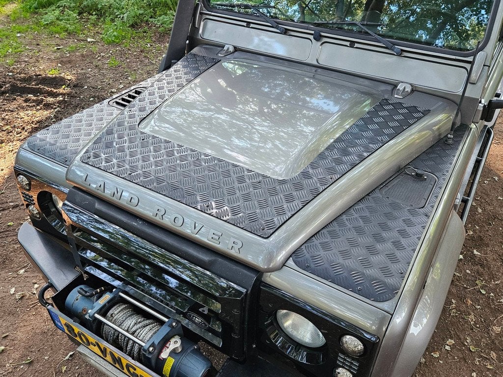 Land Rover Defender 90 2.4 TD XTech grijskenteken, Stoelverwarming, Gebruikt, Zwart, 4 cilinders