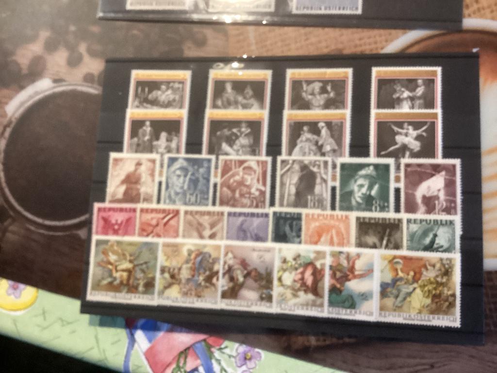 Postzegels Oostenrijk 5 blaadjes Nederland jaargangen fdc 1, Ophalen, Verzamelalbum