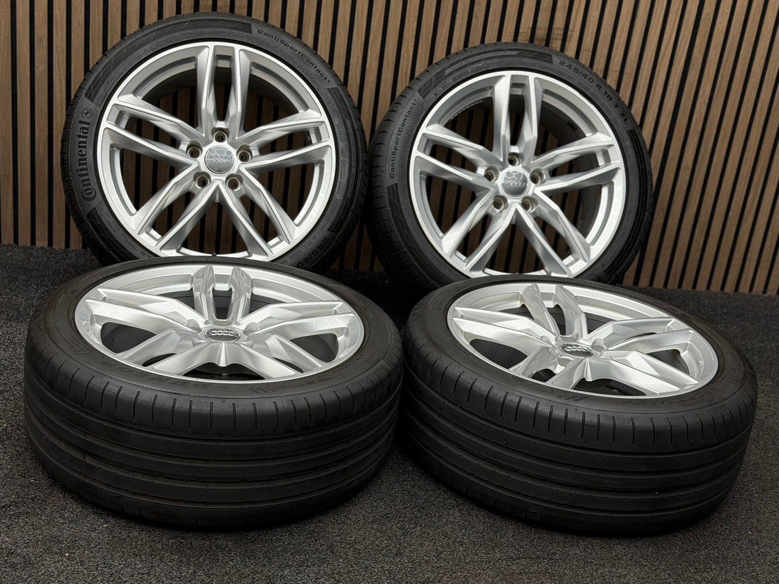 Originele 18 inch Audi Sport A4 S4 B9 5x112 ET40 245/40/18, Ophalen, 18 inch, 245 mm, .