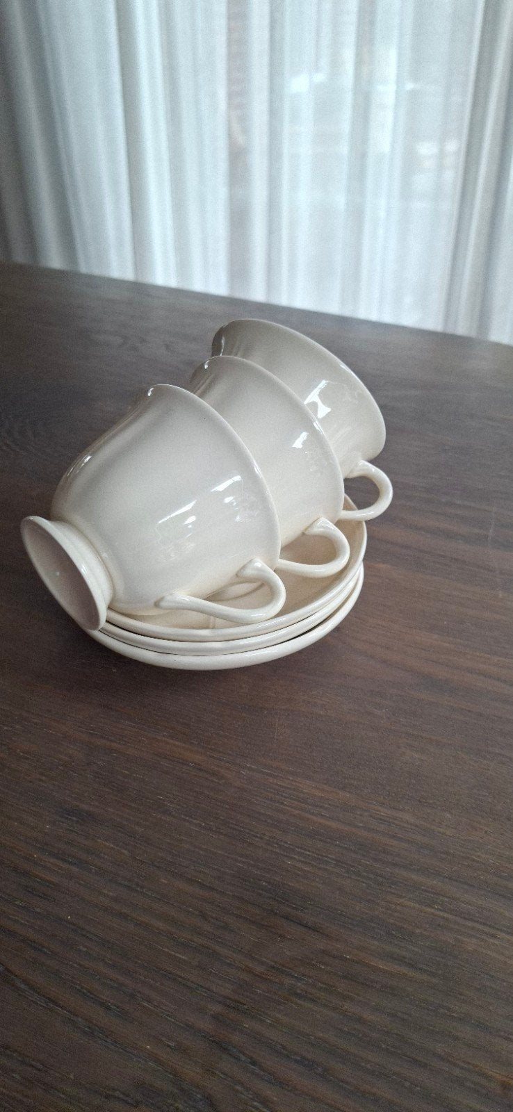 Wedgwood, Queen's Plain, grote koffiekoppen, Ophalen of Verzenden, Zo goed als nieuw, Porselein, Kop(pen) en/of Schotel(s)