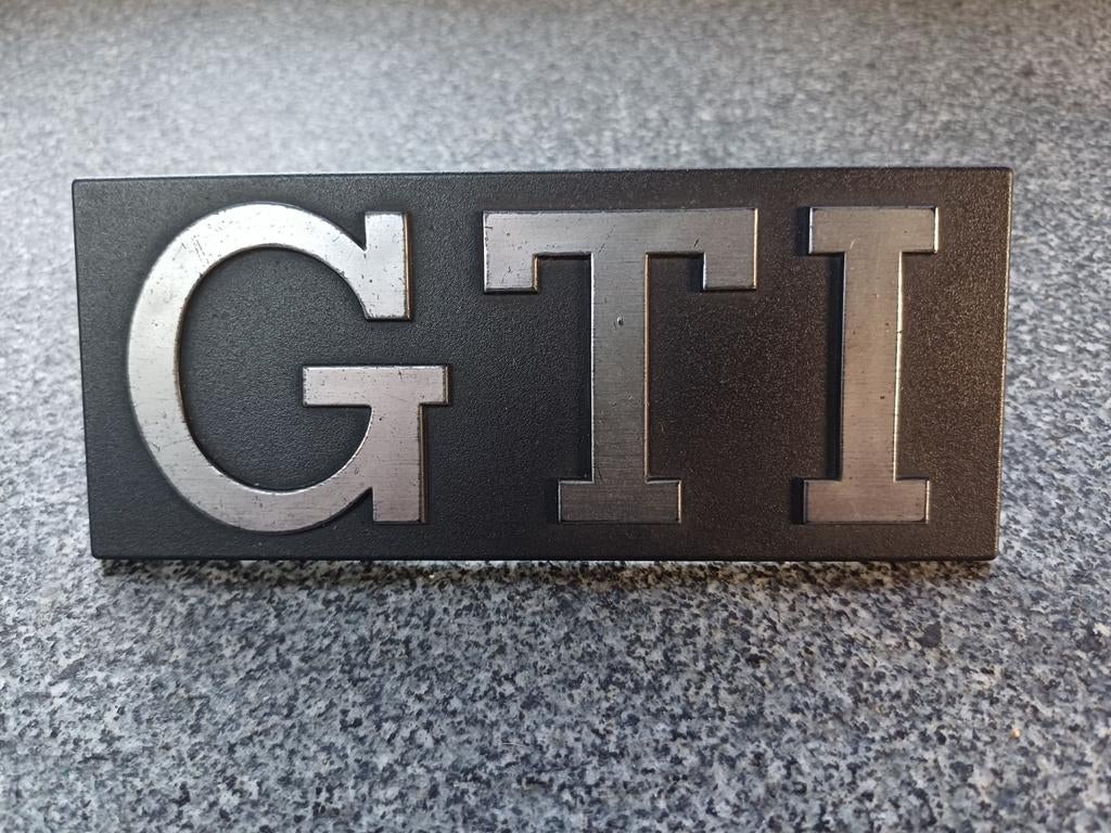 Origineel VW Golf 2 GTI Embleem 1984-1986, Gebruikt, Ophalen of Verzenden, Bumper, Volkswagen