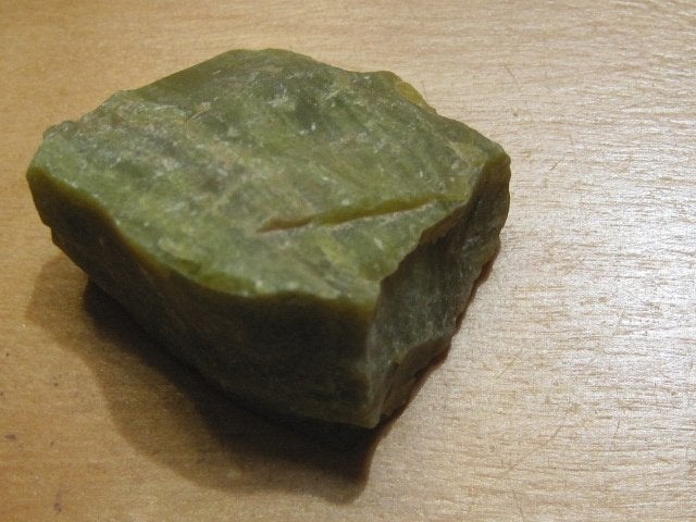 min. 3x ruwe edelsteen PISTACHE OPAAL (2), Verzenden, Mineraal