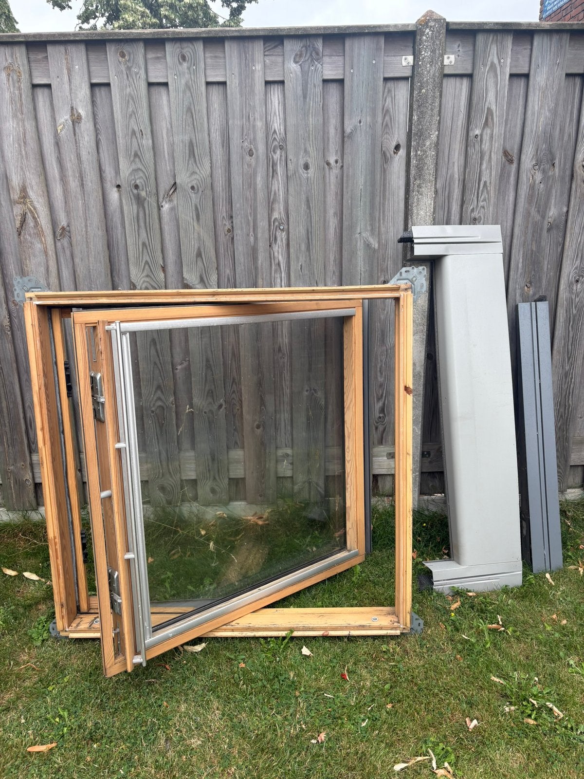 Vellux dakraam met rolgordijn 120x120 cm (buitenmaat), Ophalen, Gebruikt