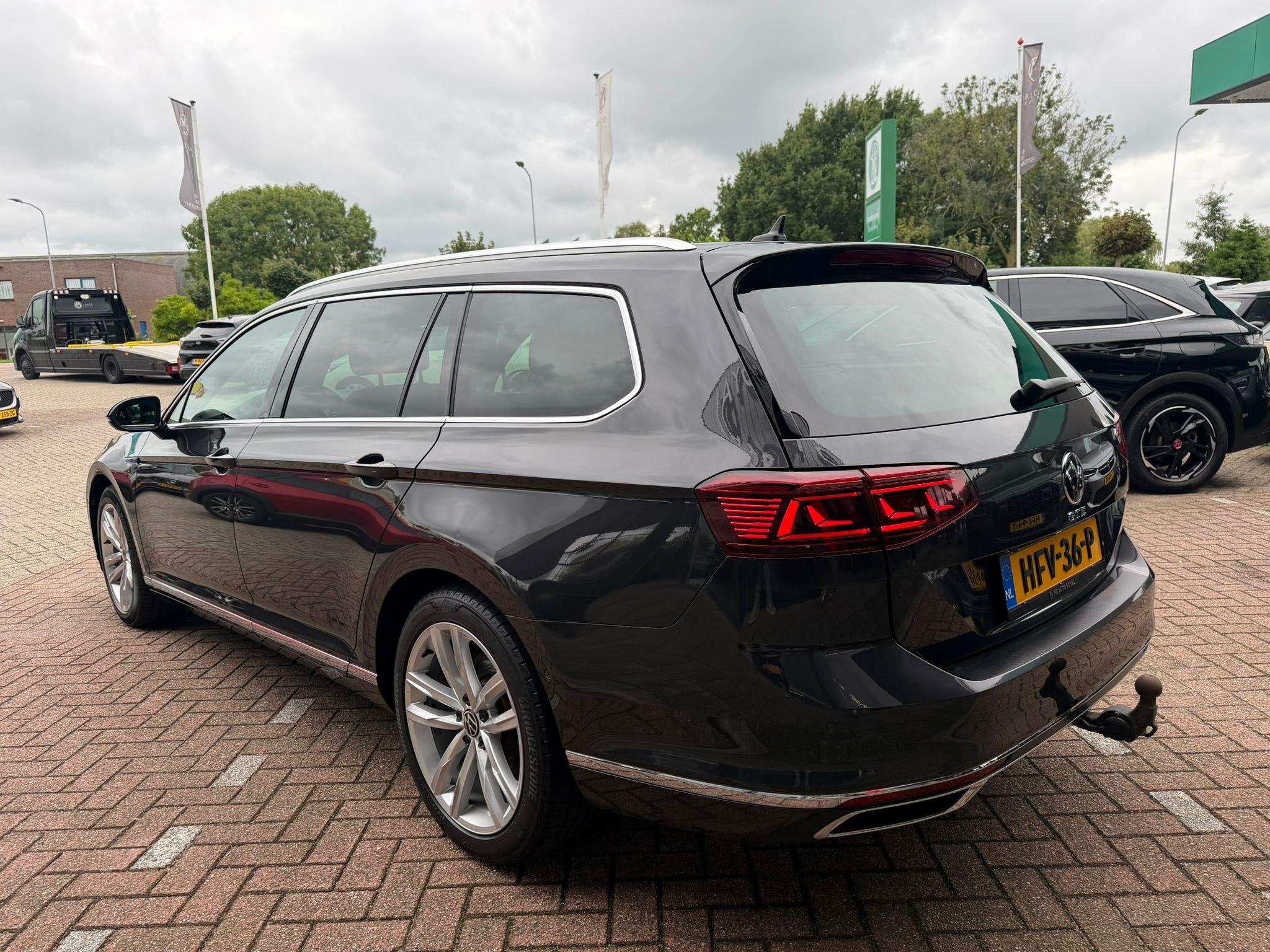 Volkswagen Passat Variant 1.4 TSI PHEV GTE Business WEGKLAPB, Stof, Gebruikt, 4 cilinders, Hybride Elektrisch/Benzine