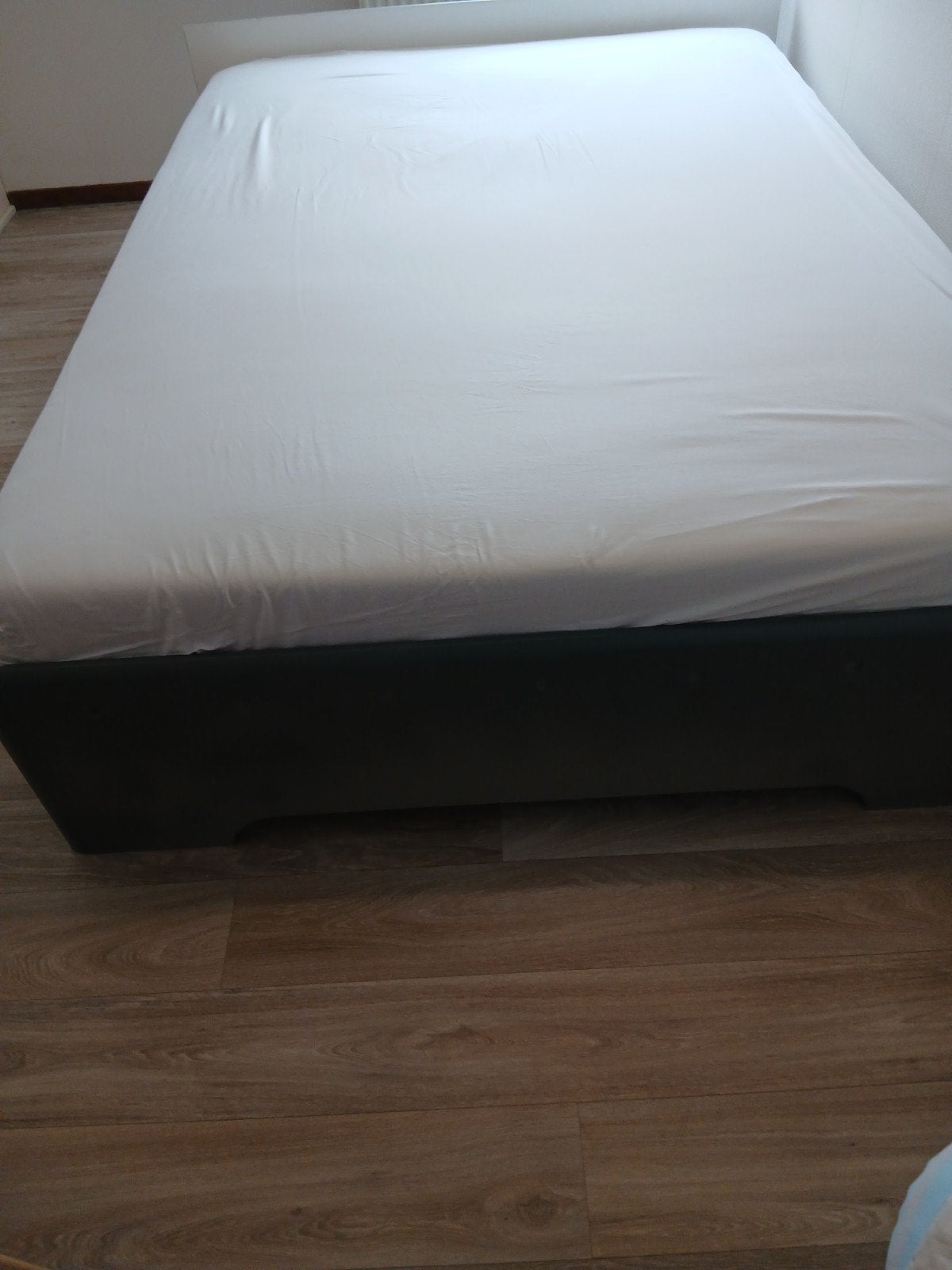 Tweepersoonsbed met lattenbodems en nachtkastjes, Ophalen, Gebruikt, Tweepersoons, 140 cm