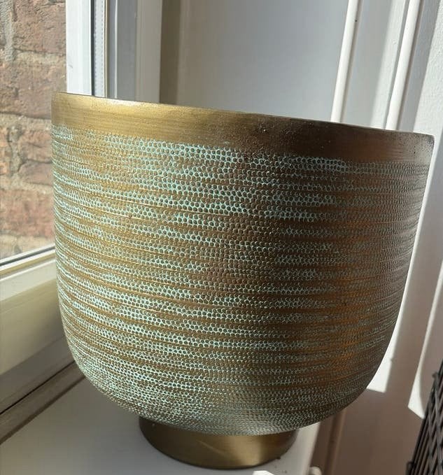 Groen/brons look planten decoratie pot, Huis en Inrichting, Woonaccessoires | Vazen, Overige materialen, Gebruikt, Overige kleuren