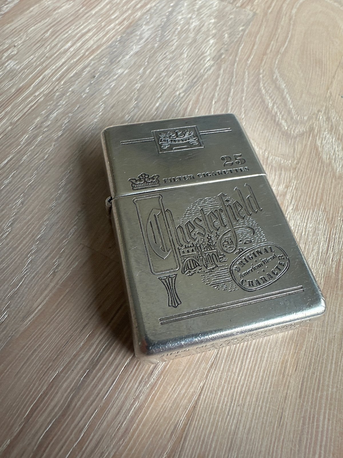 Vintage Zippo Chesterfield Aansteker - Silver Plate, Verzamelen, Ophalen of Verzenden, Zo goed als nieuw, Aansteker