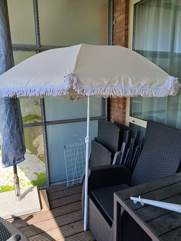 Parasol met grondsteun dia 1,50 m kleur creme, Ophalen, Nieuw, Verstelbaar, 1 tot 2 meter
