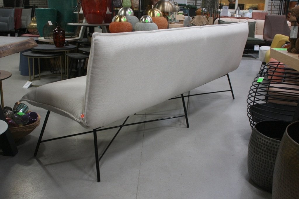 Luxe lange eetkamerbank Vidar Jess metaal stof naturel 290cm