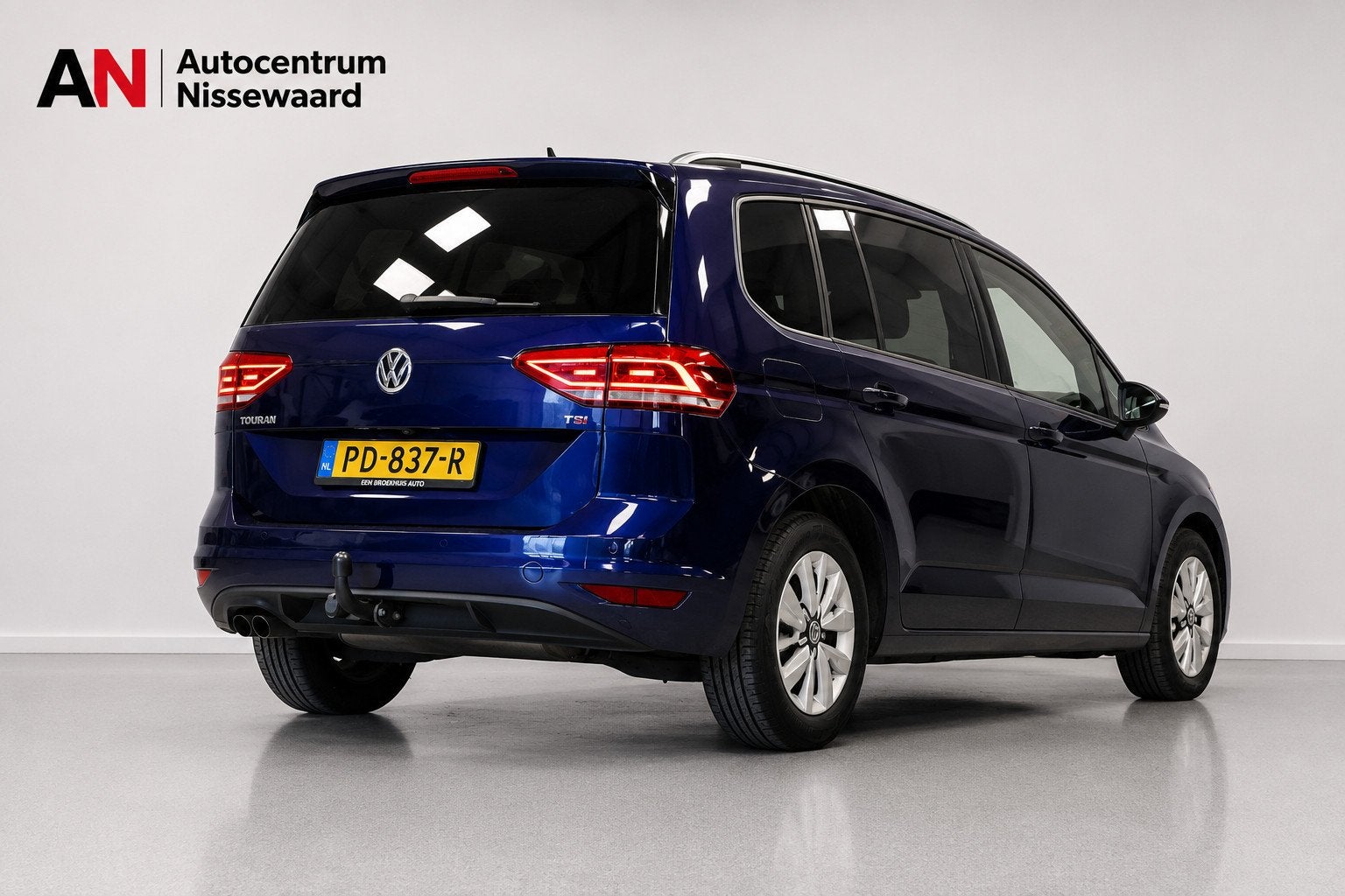 Volkswagen Touran 1.4 TSI Comfortline 7p |Carplay|Climate|, Voorwielaandrijving, Automatische klimaatregeling, Stof, Gebruikt