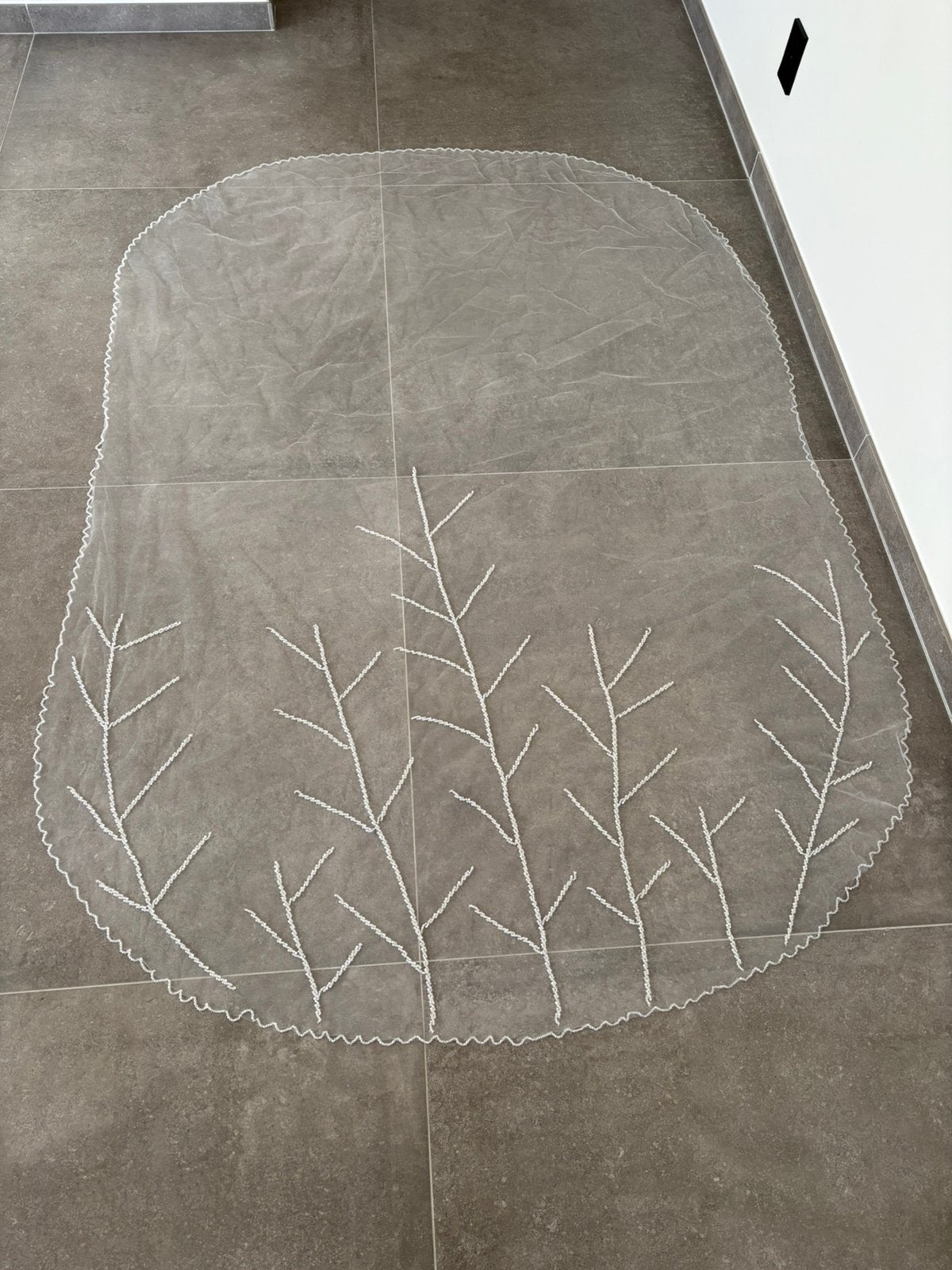 NIEUW Bruidssluier 2 meter met kraaltjes en parels wit, Kleding | Dames, Trouwkleding en Trouwaccessoires, Ophalen of Verzenden