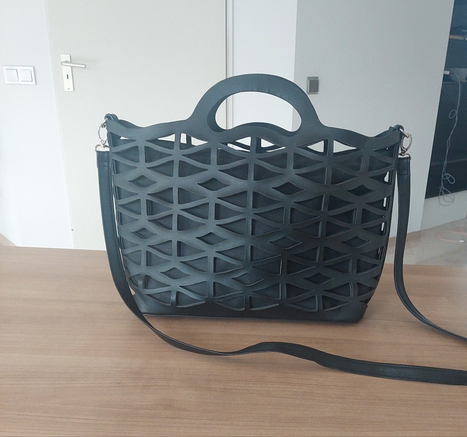 Grote zwarte, opgewerkte, big shopper tas, Ophalen of Verzenden, Zo goed als nieuw, Zwart, Shopper