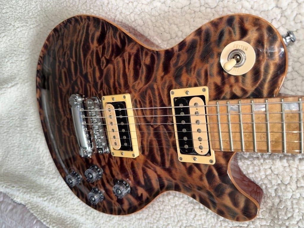 Foto 3 van Uniek in Nederland McNaught VSC Les Paul - USA Handgebouwd