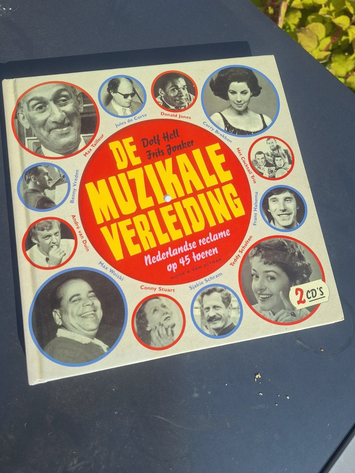 De Muzikale Verleiding - boek met 2x CD, Gebruikt, Overige genres, Ophalen of Verzenden, Verzamelalbum