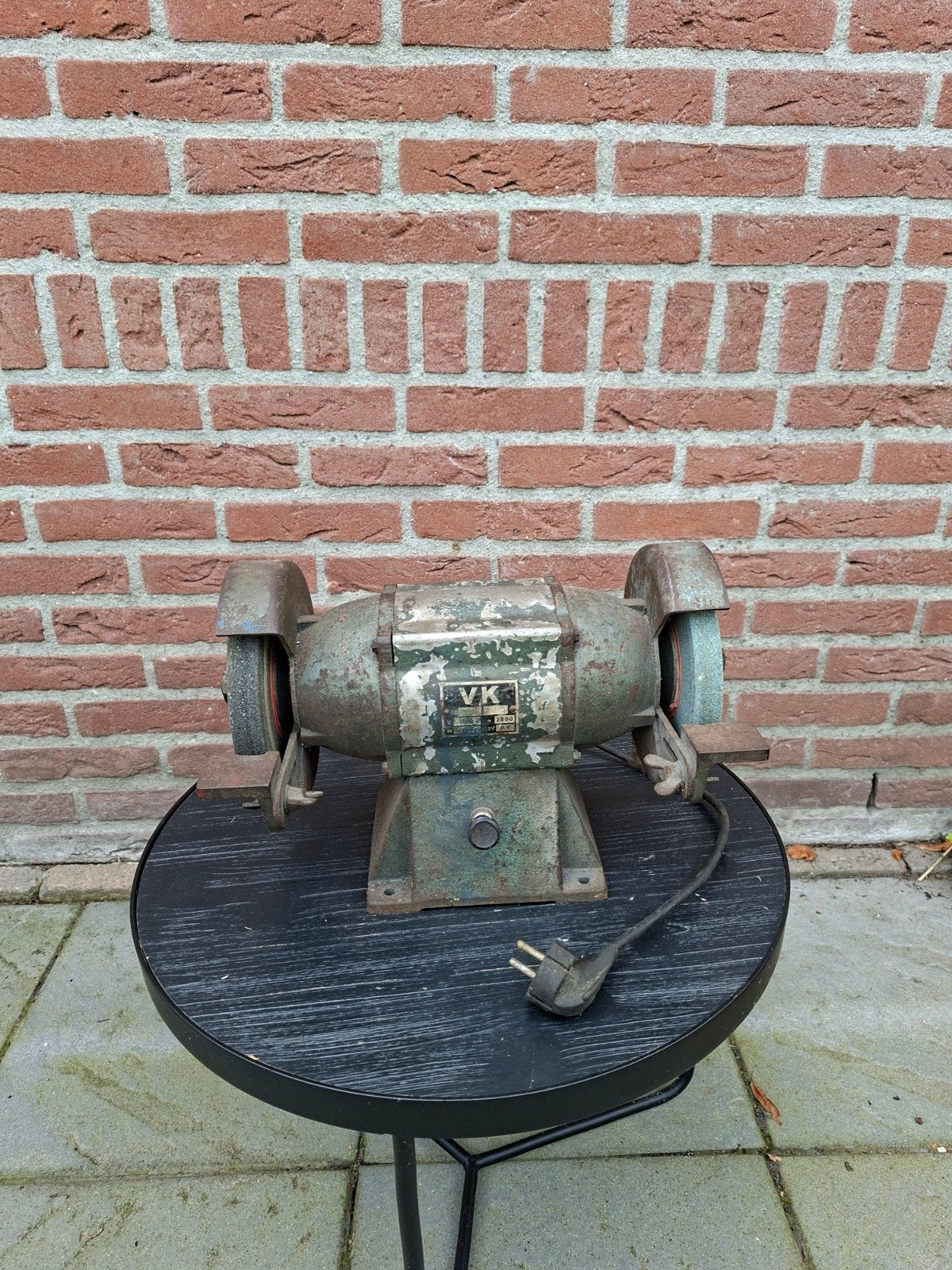 Slijpsteen 220Volt, Ophalen of Verzenden, Minder dan 700 watt, Werkbankslijpmachine