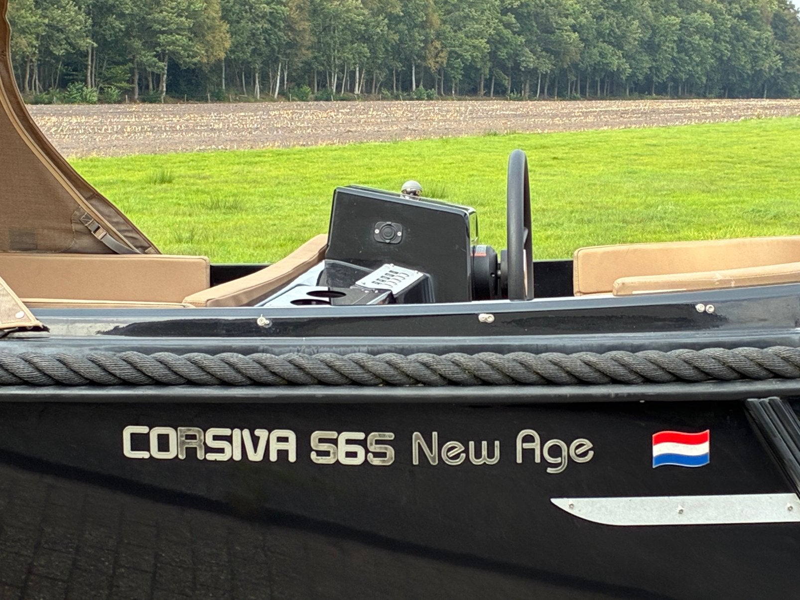 Foto 10 van Corsiva 565 New Age  | 25PK Mercury | Zonnedek |  trailer