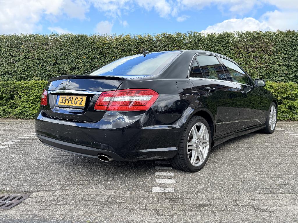 Mercedes-Benz E200AMG, CARPLAY, ECC-AIRCO, CRUISE, XENON/LED, Euro 5, Achterwielaandrijving, Zwart, 4 cilinders