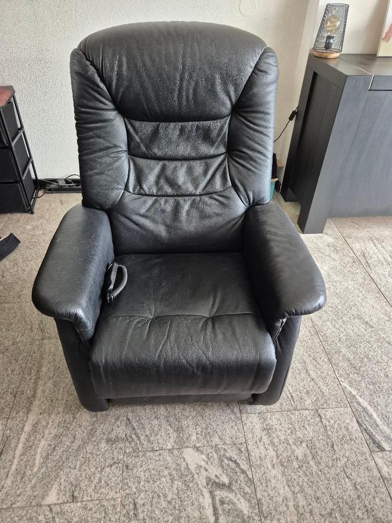 Sta op stoel, Huis en Inrichting, Fauteuils, Ophalen, Zo goed als nieuw, Kunststof, 75 tot 100 cm